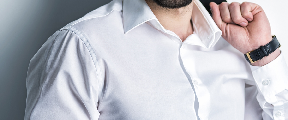 How to remove stains from a white shirt